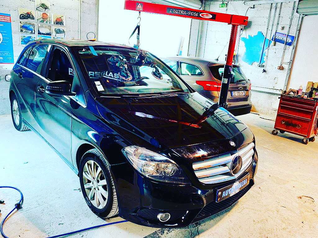 EC906BC3-6468-4763-AE18-CBAA23AFD8A4 garage cannes-reparation de pare brise nice-carrosserie draguignan-garagiste frejus